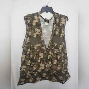Pre-Loved Women’s Quiet Wear Camo Vest Size XL